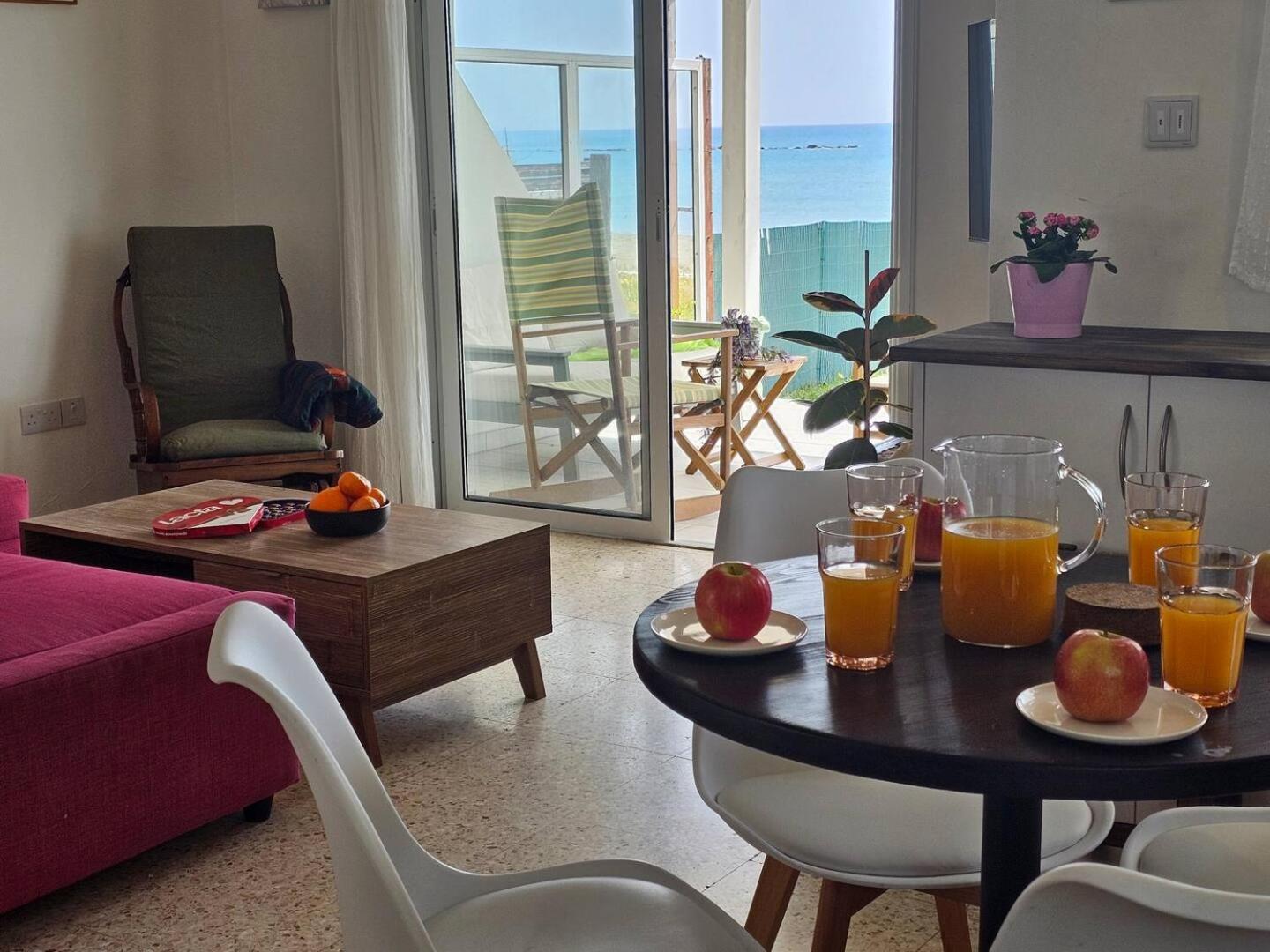 Ammos Beachfront Villa Paradise Lárnaca Exterior foto