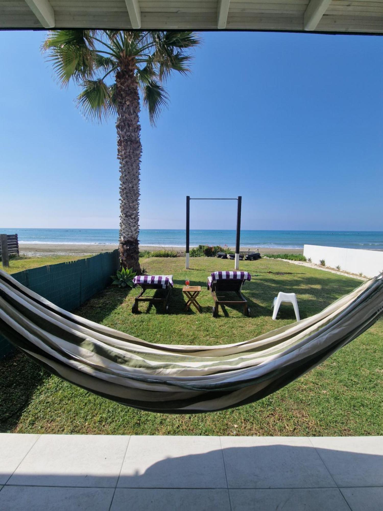 Ammos Beachfront Villa Paradise Lárnaca Exterior foto