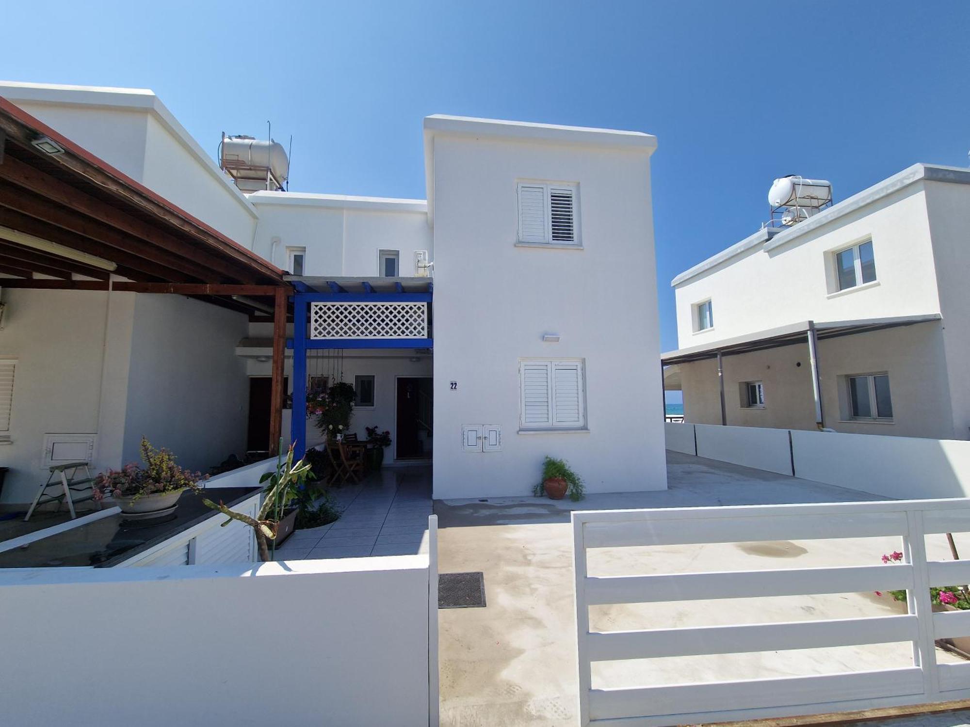 Ammos Beachfront Villa Paradise Lárnaca Exterior foto
